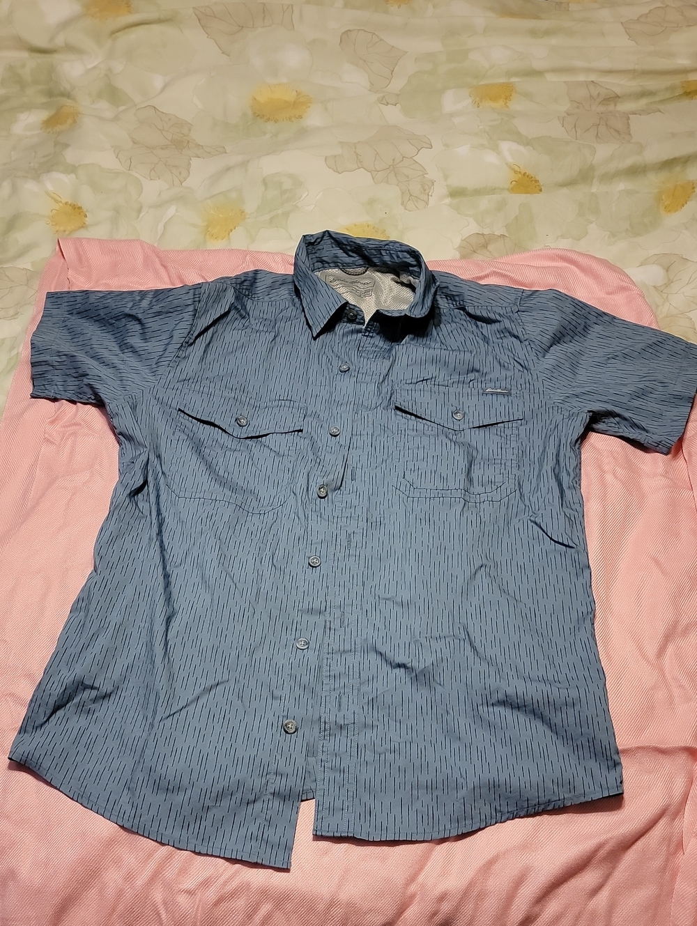 Eddie Bauer Blue Short-Sleeve Casual Button-Down Shirt